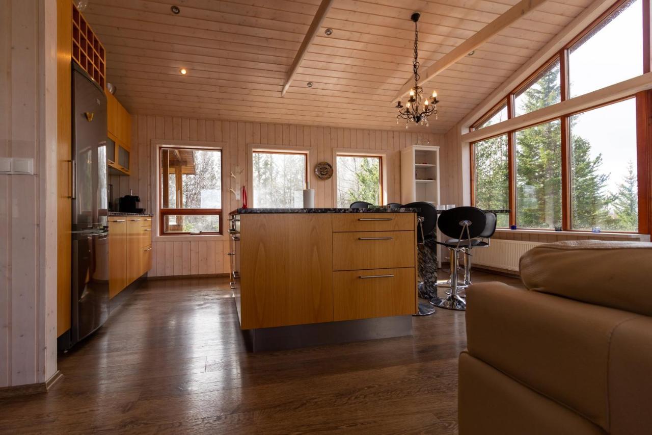Gorgeous Riverside Lodge In The South Of Iceland Рейкхолт Екстериор снимка